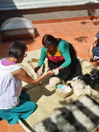 Taller de Pompones y Bordados Tzotziles