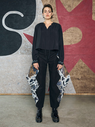 Embroidered Pensamientos Blouse