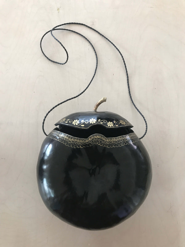 Medium Gourd Bag